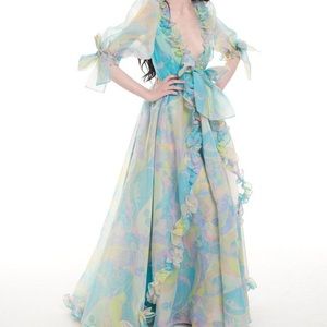 SELKIE
Electric Ladies 
The Electric Marie Gown
Size S